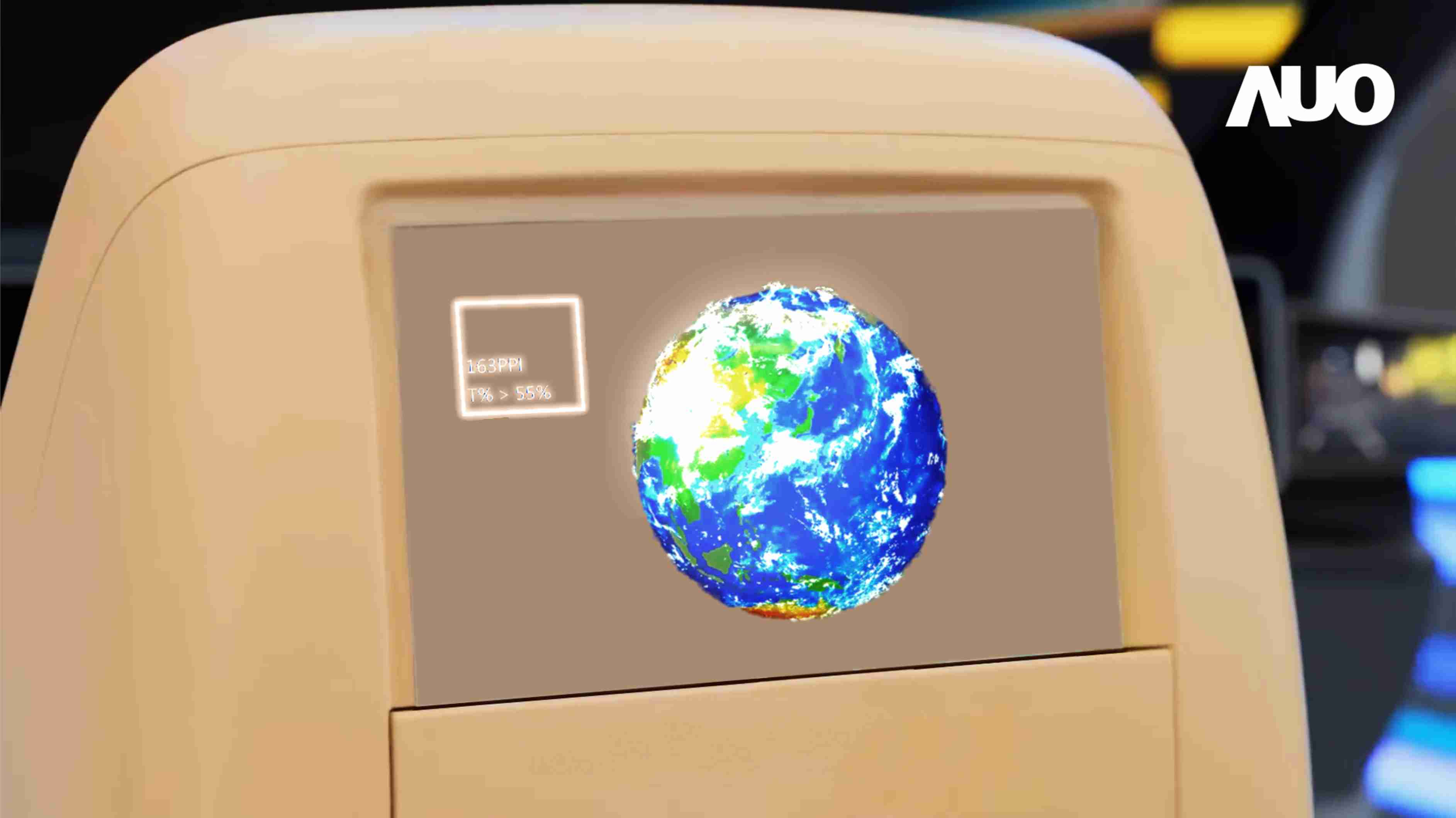 NG大舞台突破设计与制程挑战，，，，推出全球最高分辨率163ppi的13.5吋透明Micro LED面板，，并积极布局智能车市场，，，，以期拓展透明显示应用的可能性