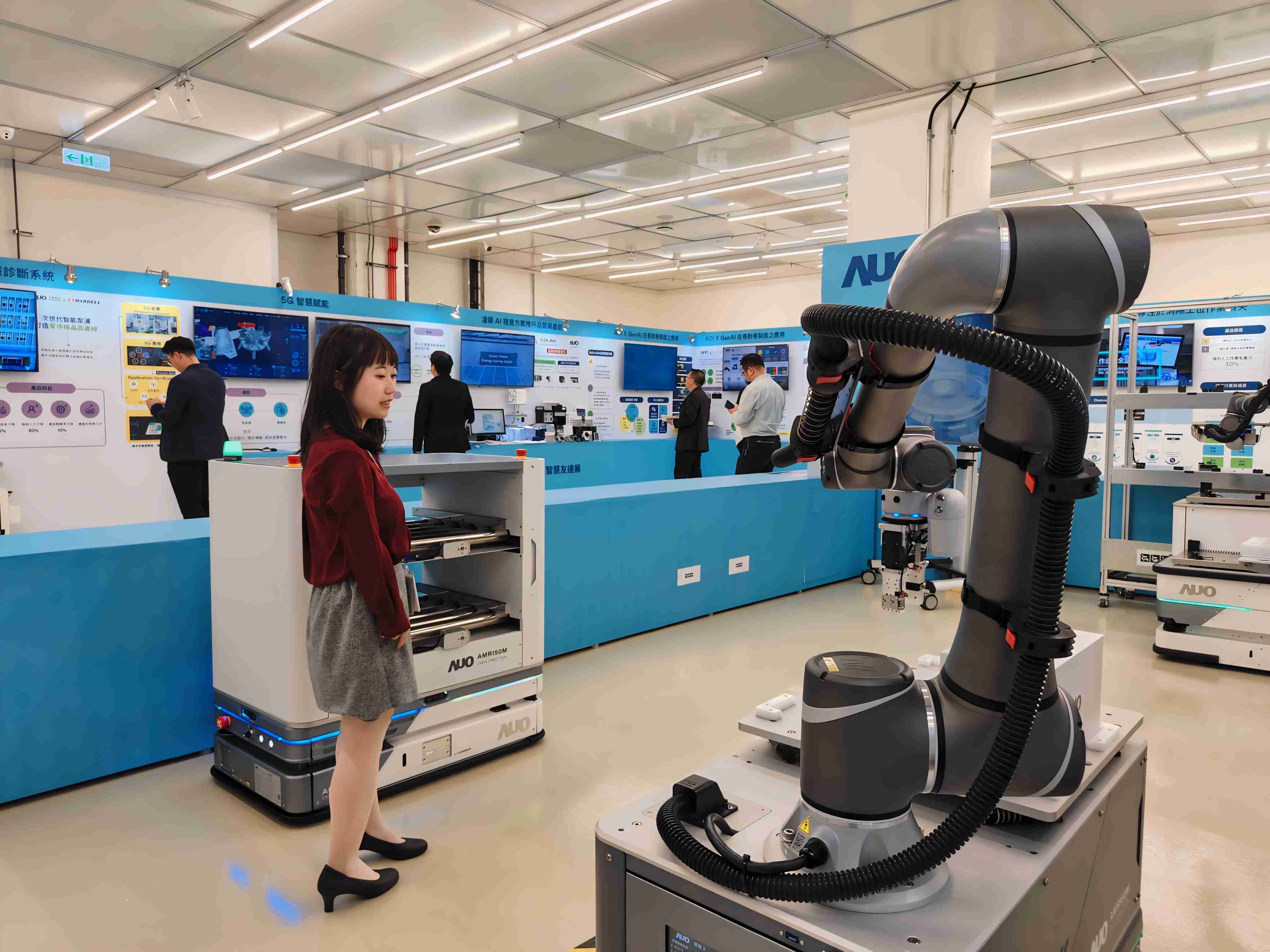 2024智能NG大舞台展邀集生态圈伙伴共同参展，，，从数字应用、、净零减碳到能源发展，，，，创造全方位永续商机，，，，携手生态圈伙伴迈向永续未来